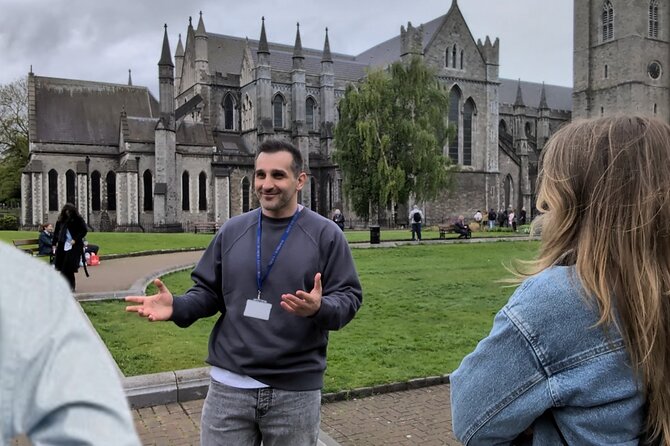 2 Hour Walking Tour of Dublin's City Centre - Trinity College and the old Parliament