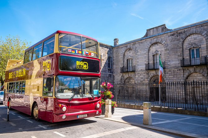 Big Bus Dublin Hop-on, Hop-off Sightseeing Tour with Live Guide - What the commentary is like