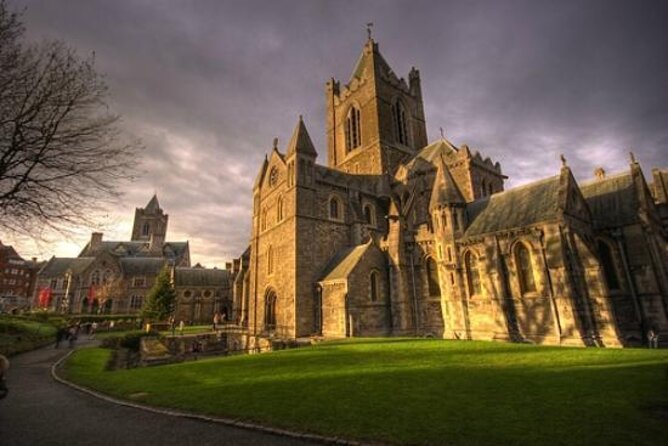 Book of Kells, Dublin Castle, Christ Church Cathedral Tour - Christ Church and the medieval city