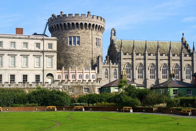 Book of Kells, Dublin Castle, Christ Church Cathedral Tour - What the guides add