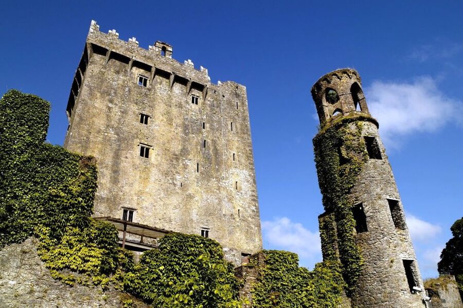 Cliffs of Moher and Blarney 2-Day Tour from Dublin - From Dublin to the Rock of Cashel