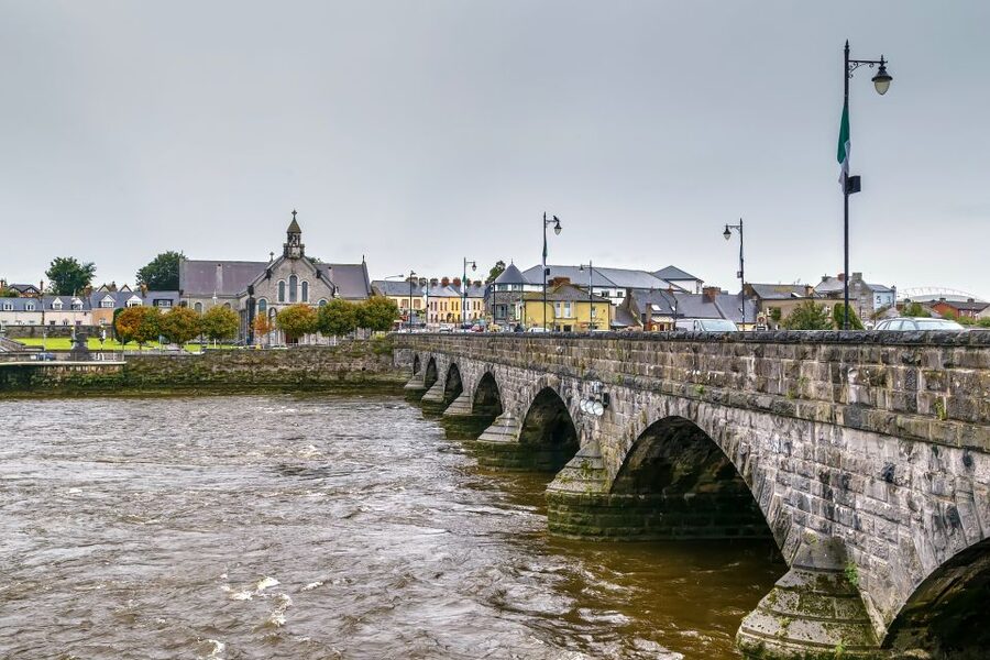 Cliffs of Moher and Blarney 2-Day Tour from Dublin - The Burren’s unusual terrain and coastal road