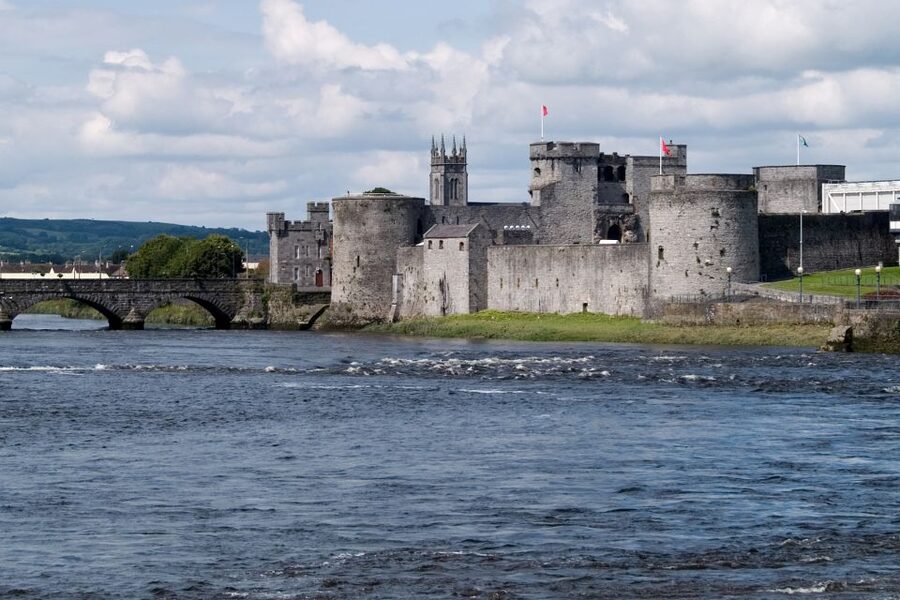 Cliffs of Moher and Blarney 2-Day Tour from Dublin - Bunratty, the return drive and the overall pace