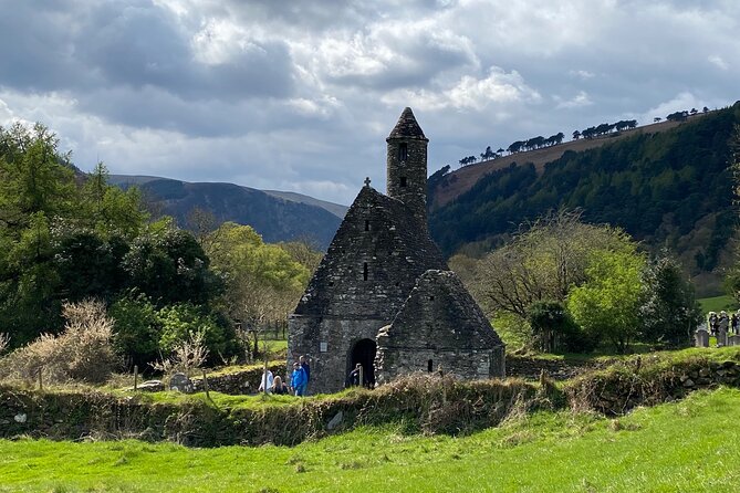 Day Tour from Dublin: Wicklow Mountains, Glendalough, Powerscourt - Glendalough: ruins, lakes and a good lunch break