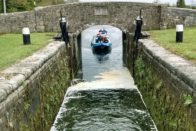 Digby Lock Cruise - Explore Ireland's Historic Grand Canal. - At a glance