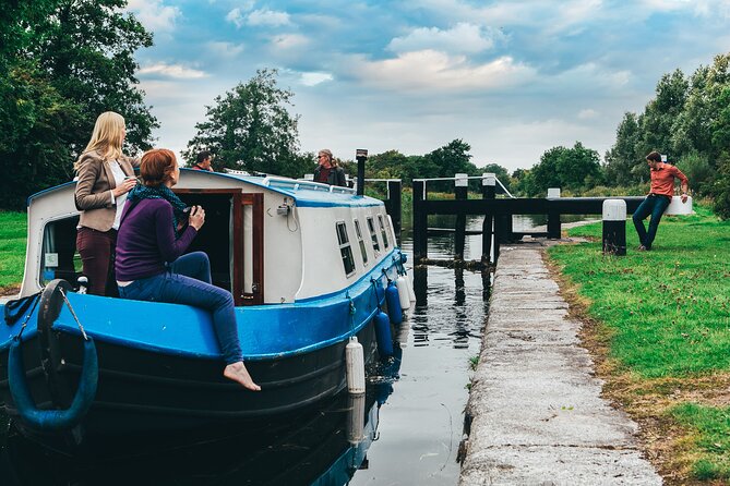 Digby Lock Cruise - Explore Ireland's Historic Grand Canal. - What the boat trip feels like