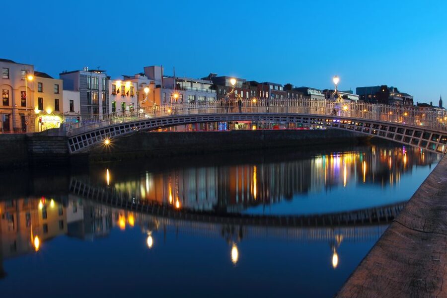 Dublin: Big Bus Panoramic Night Tour with Live Guide - What the open top adds, and what it takes away