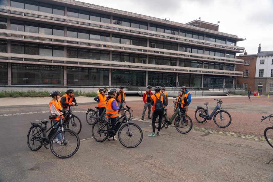 Dublin: Bike & E-Bike Tour with a Local Guide - Guides bring the city’s stories to life