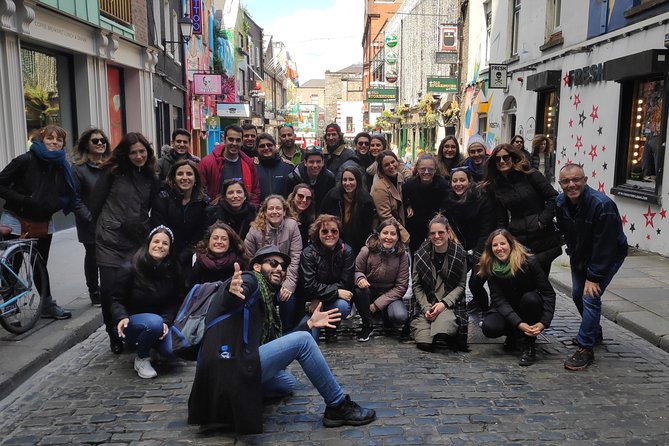 Dublin City Center Walking Tour - Temple Bar, pubs and Irish music