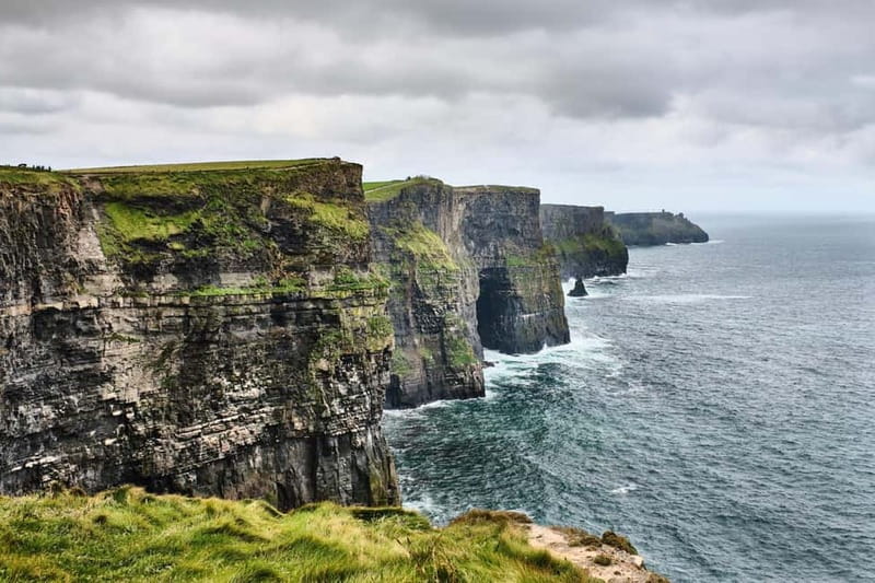 Dublin: Cliffs of Moher, Bunratty Castle and Ennis Day Trip - At a glance