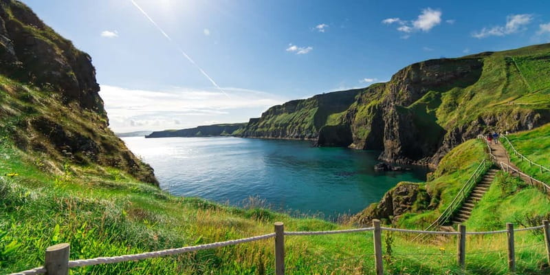 Dublin: Cliffs of Moher, Bunratty Castle and Ennis Day Trip - Bunratty Castle: 105 minutes among medieval walls