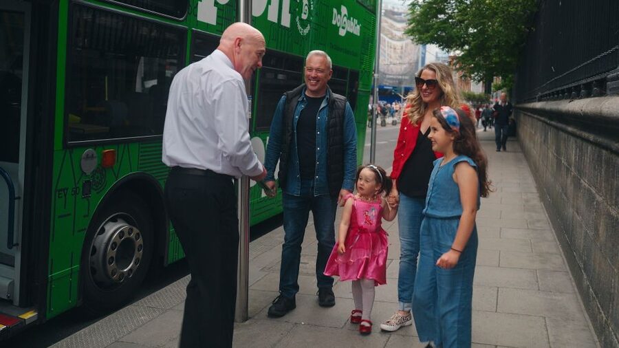 Dublin: Cruise Excursion Hop-On Hop-Off Tour & Rail Ticket - From Dun Laoghaire to central Dublin