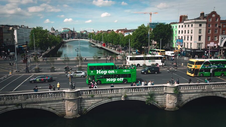 Dublin: Cruise Excursion Hop-On Hop-Off Tour & Rail Ticket - A route that joins the city’s main sights