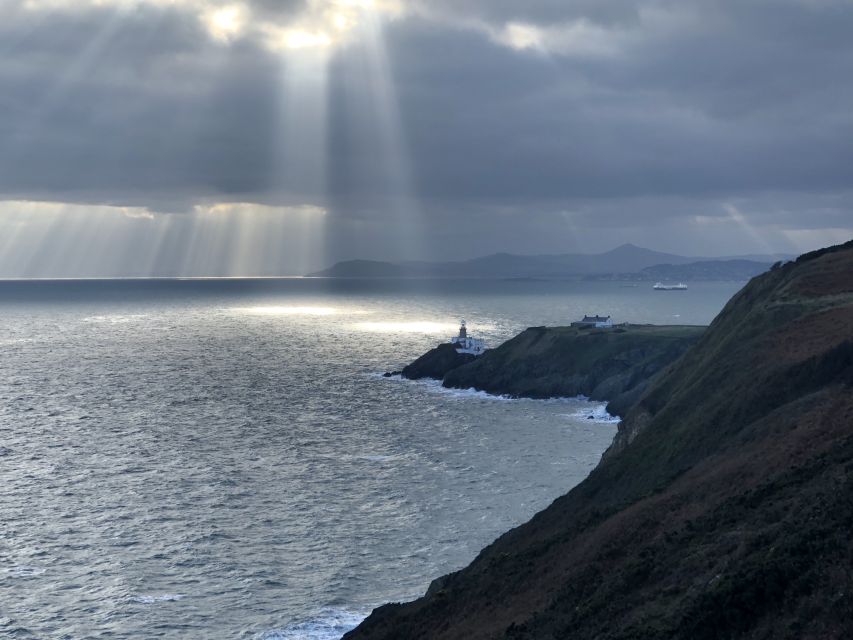 Dublin: Dublin Coastal Hike and Pints & Puppies - The climb to the cliffs