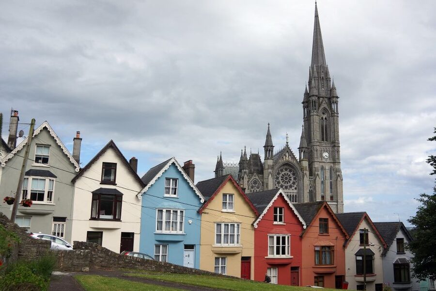 Dublin: Full-Day Tour to Cork, Cobh and Blarney Castle - Blarney Castle: stone, tower and gardens