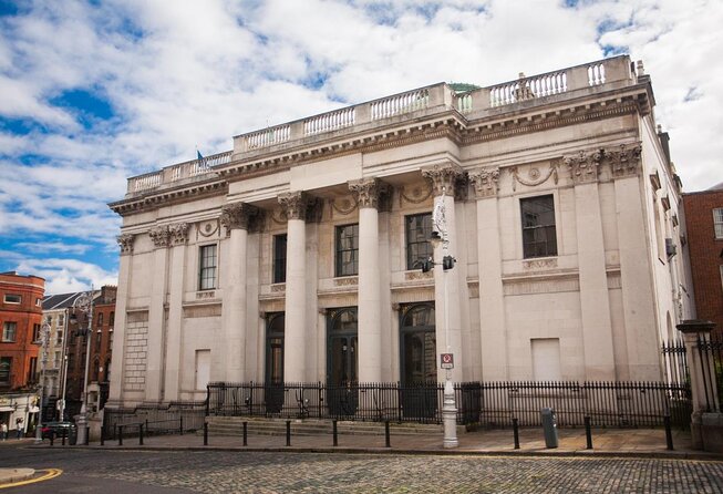 Dublin Ghost Hunt Exploration Game and Tour - From gold treasures to the Bog Men