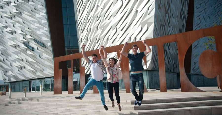 Dublin: Giant's Causeway, Dark Hedges & Titanic Guided Tour - Who this trip suits, and what to bring