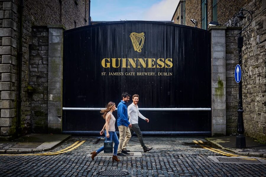 Dublin: Guinness Storehouse Connoisseur Experience - Timing, age rules and arrival tips