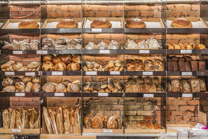 Dublin Historical Centre Food Tour with 8 Food Tastings & Drinks - Is $125.77 good value?