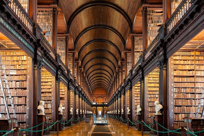 Dublin in a Day: Dublin Castle, Book of Kells, Guinness & Whiskey - The day at a glance