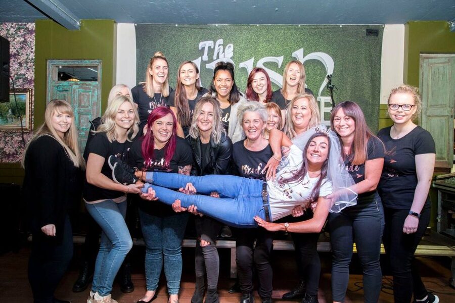 Dublin: Irish Music and Dance Show with Dance Lesson - Start upstairs at The Merchant’s Arch