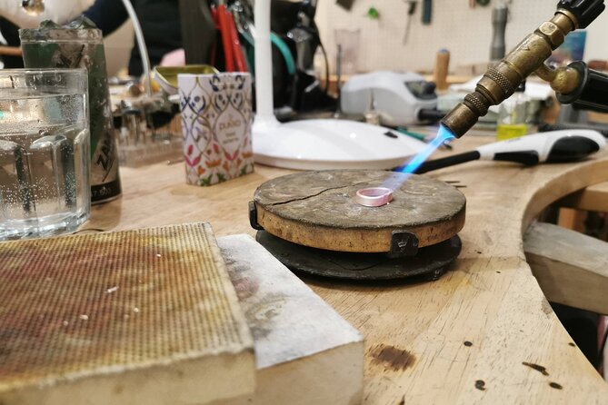 Dublin Jewellery Forge a Hammered Silver Ring: Drury Street - Filing gives your ring its character