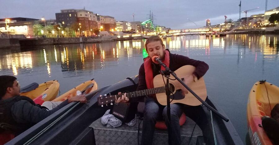Dublin: Music Under the Bridges Kayaking Tour - Hearing music beneath the bridges