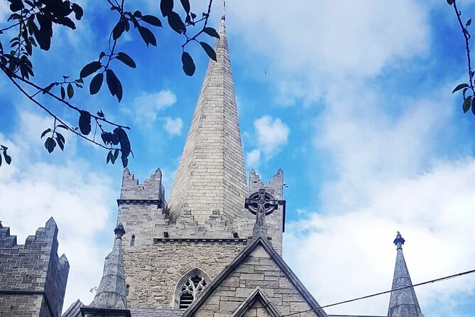 Dublin Private Medieval Walking Tour - Starting in Temple Bar and finding Dubh Linn