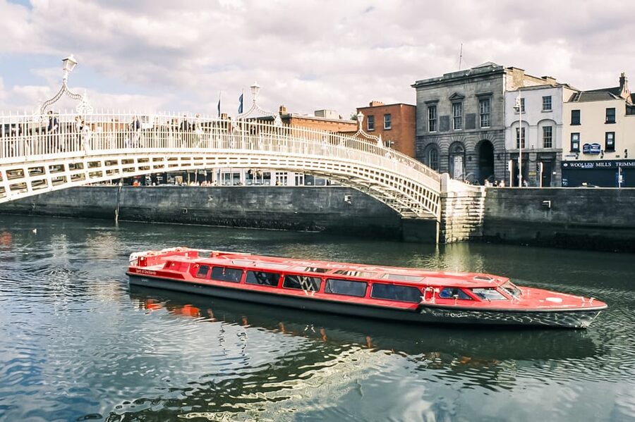 Dublin: River Liffey Sightseeing Cruise - What the boat is like, and how to prepare