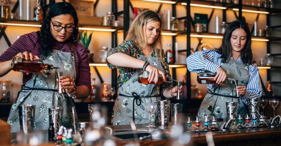 Dublin: Roe and Co Distillery Cocktail Workshop Experience - Choose Beyond The Blend for a closer look at whiskey