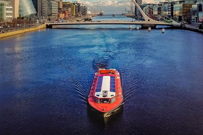 Dublin Sightseeing Cruise on River Liffey with Local Guide - A quick orientation to Dublin from the water