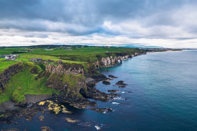 Dublin to Belfast, Dunluce Castle and Giant's Causeway Day Tour - The day at a glance