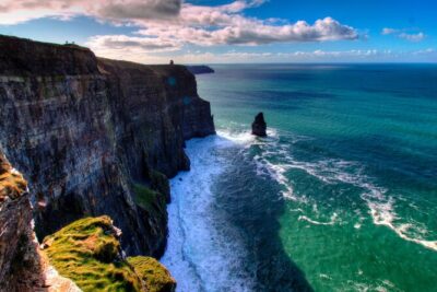 Dublin to Cliffs of Moher, Ennis Town & Bunratty Castle Day Tour