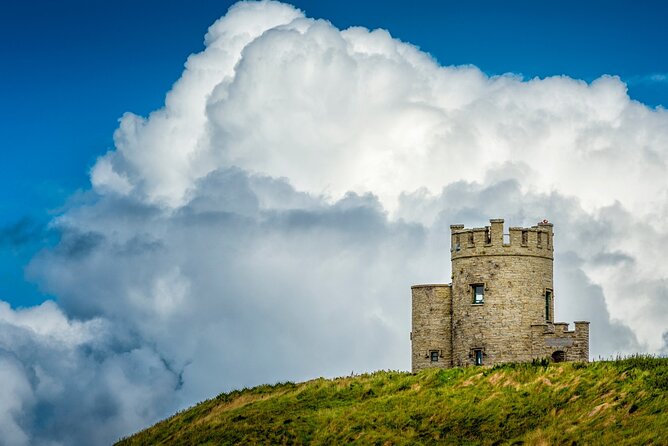 Dublin to Cliffs of Moher, Ennis Town & Bunratty Castle Day Tour - FAQ