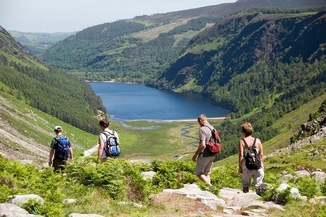 Dublin to Powerscourt, Wicklow and Glendalough Small Group Tours - Enniskerry: lunch in a village setting