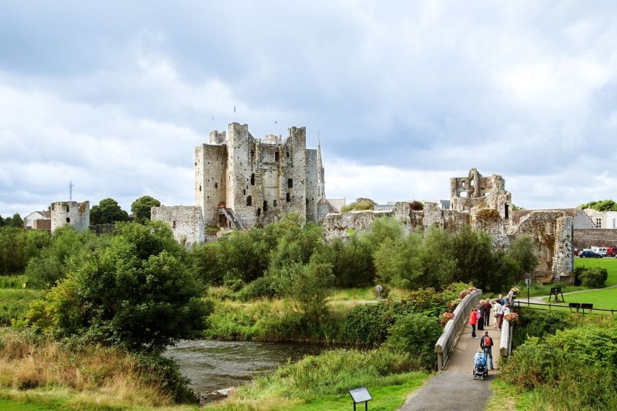 From Dublin: Celtic Boyne Valley and Ancient Sites Tour - Loughcrew’s tombs and the uphill walk