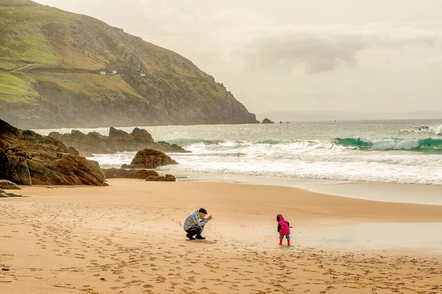 From Dublin: Galway and Kerry 3-Day Budget Tour - What the guide and bus add