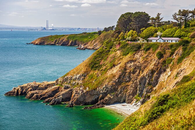 Howth Coastal Half-Day Bus Tour from Dublin with Live Guide - What the four-hour schedule means for you