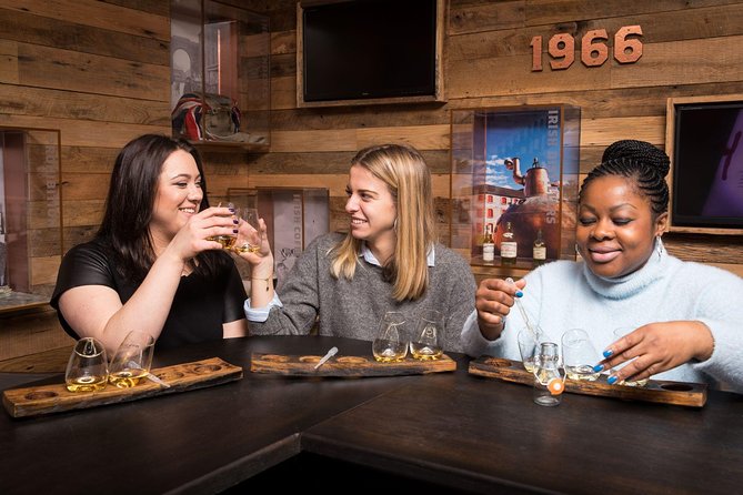 Irish Whiskey Museum: Whiskey Blending Experience - Four pours, four chances to compare