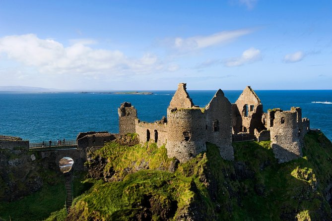 Northern Ireland Including Giant's Causeway Rail Tour from Dublin - Extra stops are a bonus, not a promise