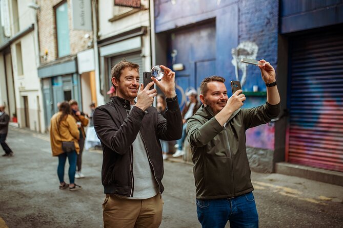 PicTours Dublin - A city walk that teaches you to see differently
