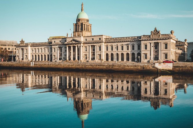 Private Dublin Departure Transfer - Hotel / Accommodation to Airport - Luggage and group size need attention