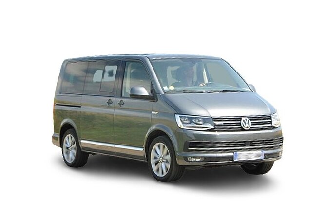 Private Transfer from Dublin airport to Dublin city center - One way Minivan - Arrivals pickup, with a driver waiting in the terminal
