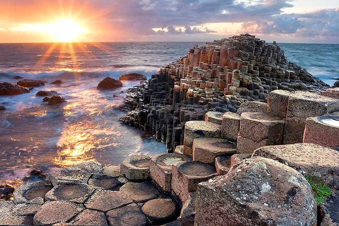 Spanish Belfast And Giants Causeway Tour - A long day that links three very different places