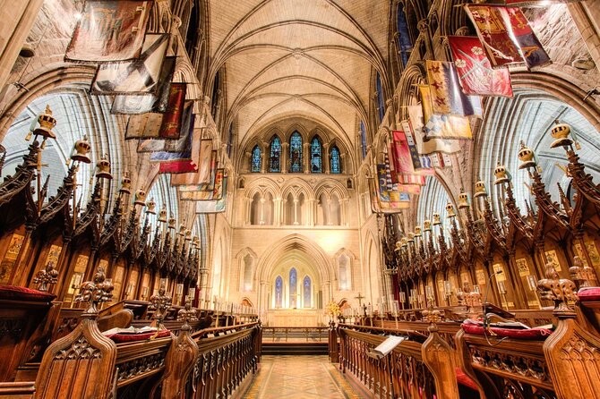 St Patrick's Cathedral, Book of Kells and Dublin Castle Tour - Book of Kells and Trinity’s Old Library