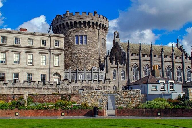 St Patrick's Cathedral, Book of Kells and Dublin Castle Tour - What the guides add